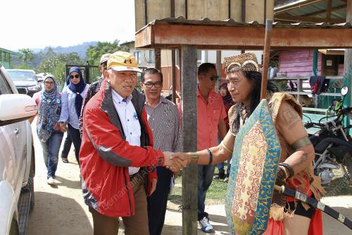 SB02_11082018_MASYARAKAT-LUNDAYEH