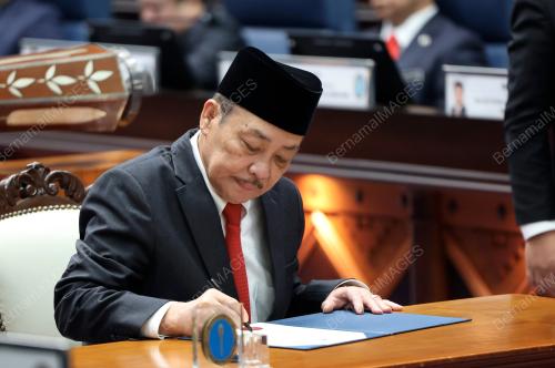 ANGKAT SUMPAH ADUN NEGERI SABAH 2025