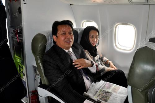 SB02_13022012_MASwing