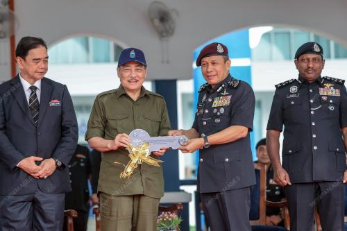 DATUK SERI HAJIJI NOOR