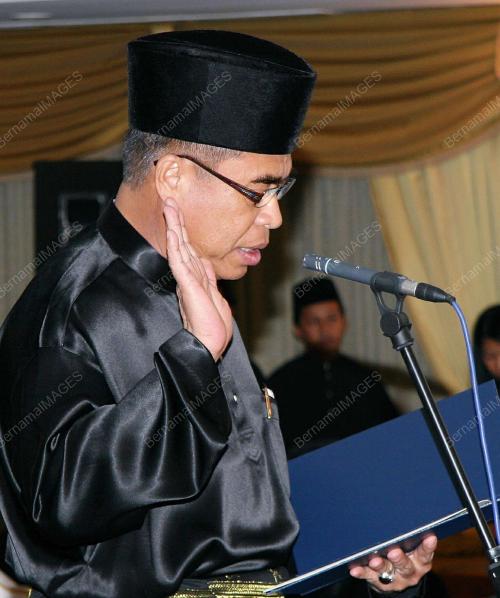 DATUK YAHYA HUSSIN