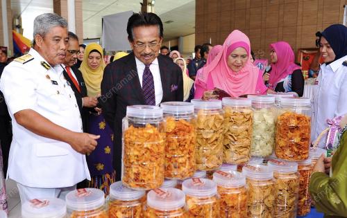 SB02_13062017_KUIH_RAYA