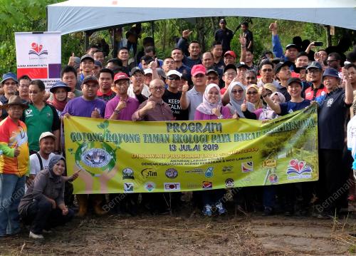 SB02_13072019_GOTONG_ROYONG
