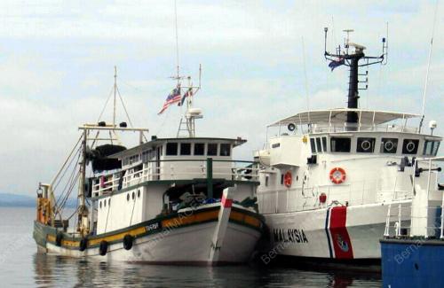 TANGKAPAN KAPAL PUKAT TUNDA