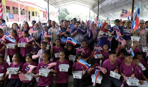 KONVOI MERDAKA KAMPUNG PANGI TENOM