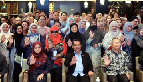 DATUK MUSTAPHA SAKMUD