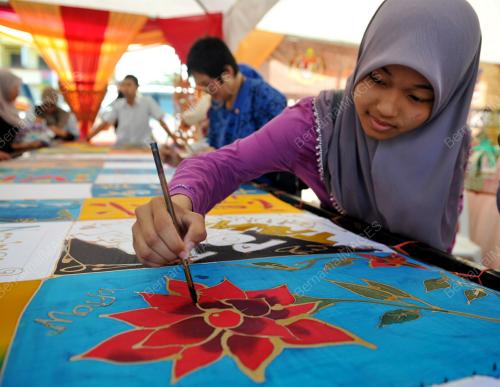 SB02_14042012_SENI_BATIK