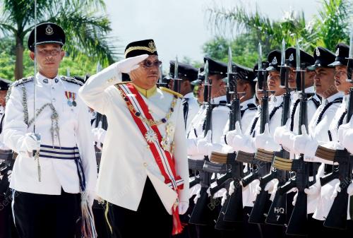 TUN AHMADSHAH ABDULLAH