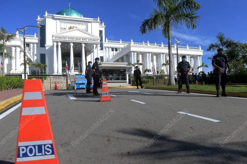 KEPUTUSAN PEMBUBARAN DEWAN UNDANGAN NEGERI SABAH
