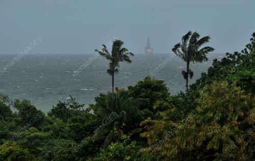 ANGIN KENCANG LAUT BERGELORA