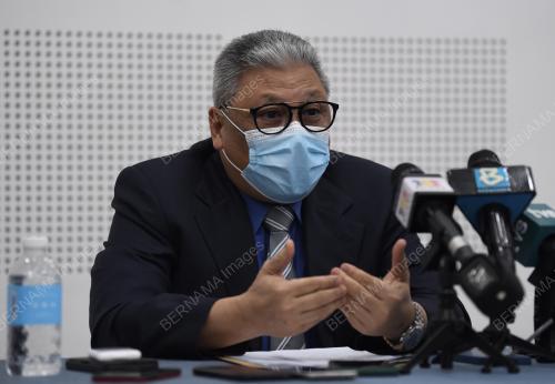 DATUK KADZIM M YAHYA