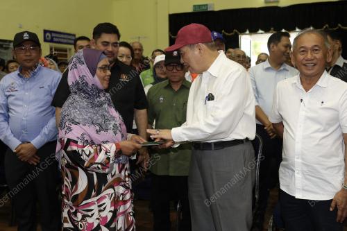 DATUK SERI HAJIJI NOOR