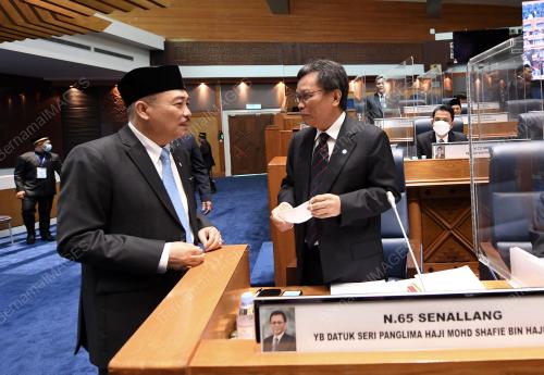 DATUK SERI HAJIJI NOOR