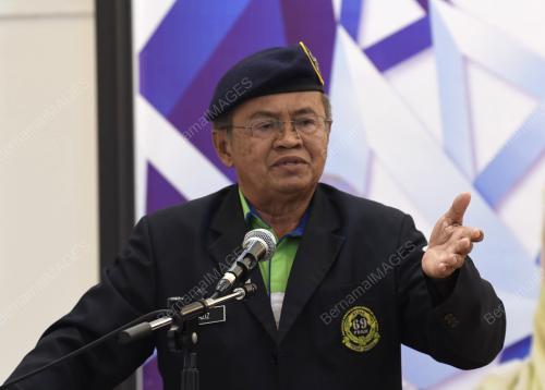 BEKAS ANGGOTA POLIS 69