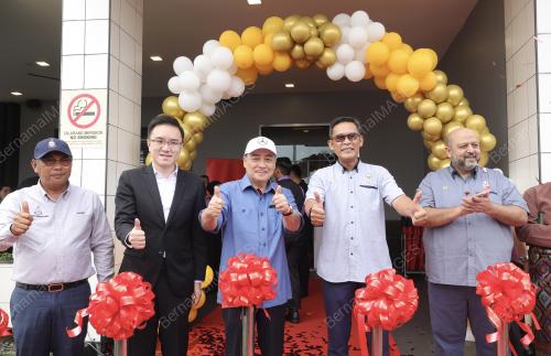 DATUK SERI HAJIJI NOOR