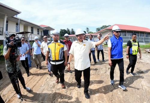 DATUK SERI AHMAD MASLAN