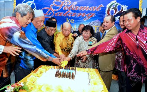 SB02_18102012_ULANGTAHUN