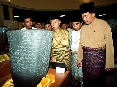 SB02_19022016_BATU_BERSURAT