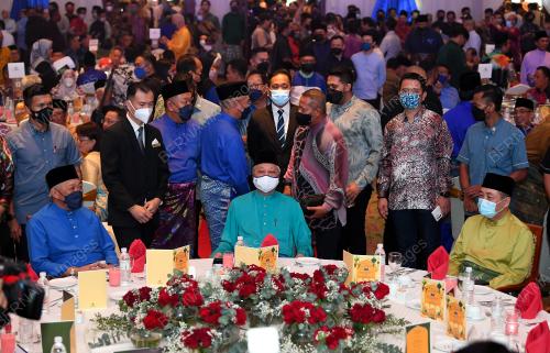 DATUK SERI ISMAIL SABRI YAAKOB