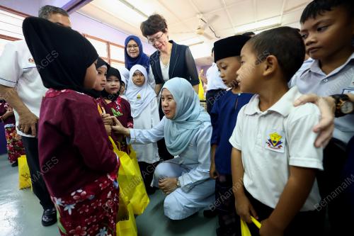 TOH PUAN NORLIDAH RM JASNI
