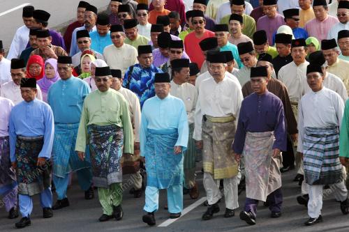 TUN AHMADSHAH ABDULLAH