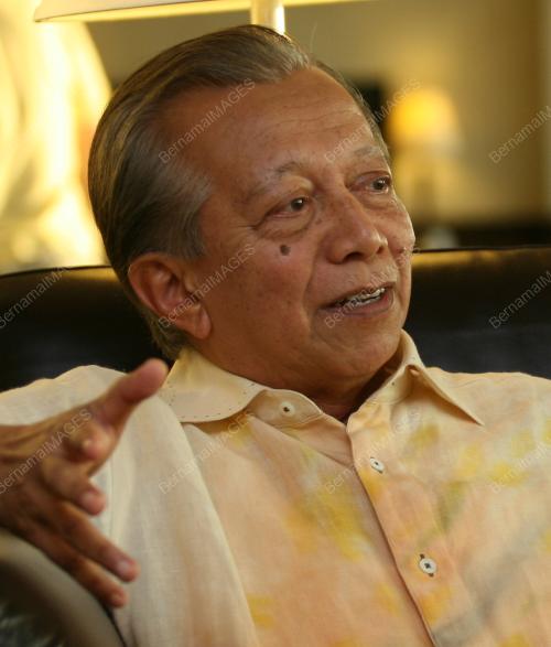 TAN SRI YUSOF NOOR