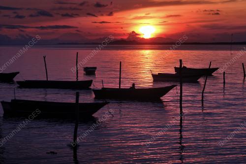 PEMANDANGAN NELAYAN DAN KINABALU