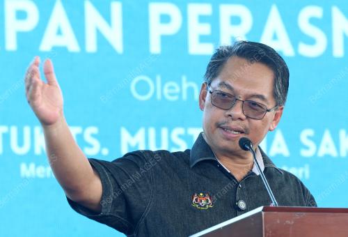 DATUK MUSTAPHA SAKMUD