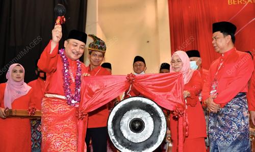 DATUK HAJIJI MOHD NOOR