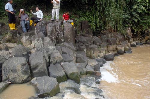 BATU VOLKANIK BASALT