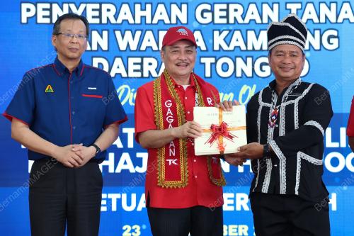 DATUK SERI HAJIJI NOOR