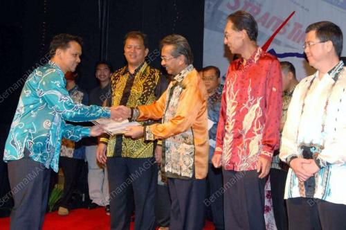ANUGERAH KEWARTAWANAN ALAM SEKITAR