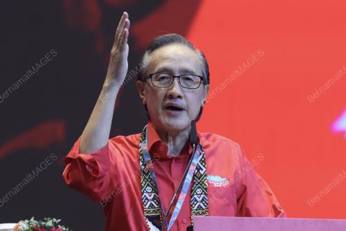 DATUK SERI MASIDI MANJUN