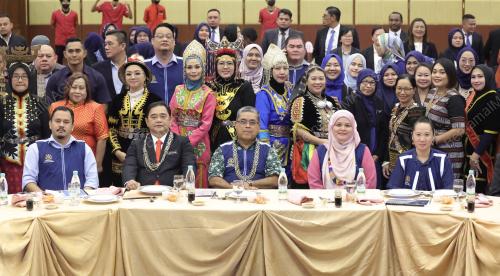 DATUK AARON AGO DAGANG