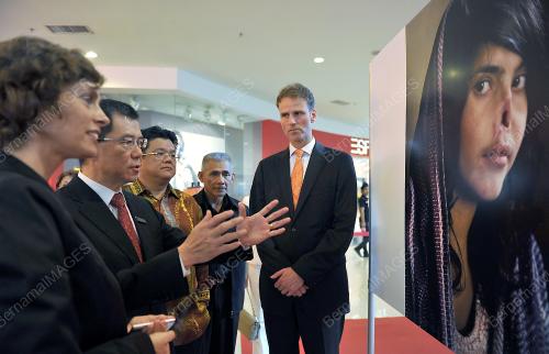 SB02_27022012_TARIK_PERHATIAN