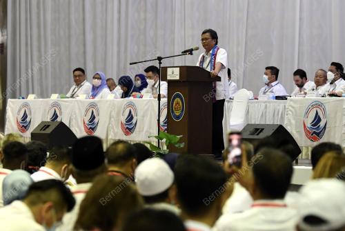 DATUK SERI MOHD SHAFIE APDAL