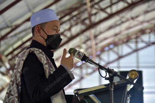DATUK DR LUQMAN ABDULLAH