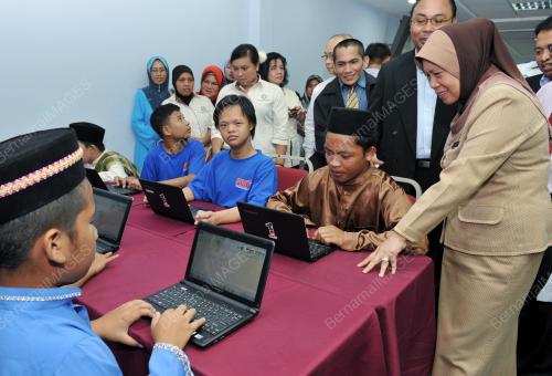 SB02_28022012_BERSAMA_OKU