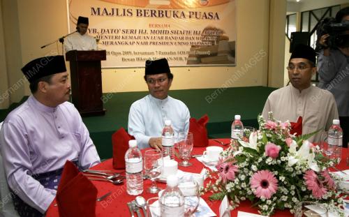 MOHD SHAFIE APDAL