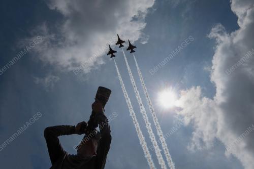 BLACK EAGLES