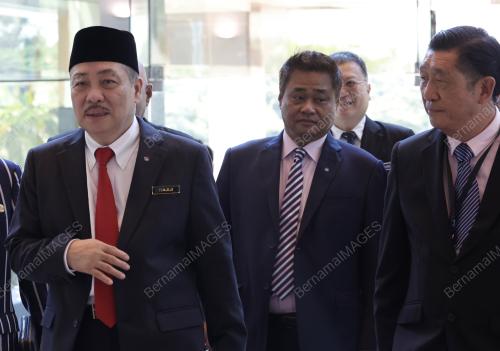 DATUK SERI HAJIJI NOOR