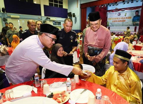DATUK SERI SAIFUDDIN NASUTION
