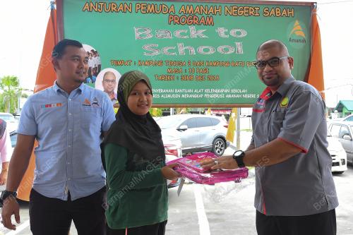 SB02_30122018_BANTUAN_SEKOLAH