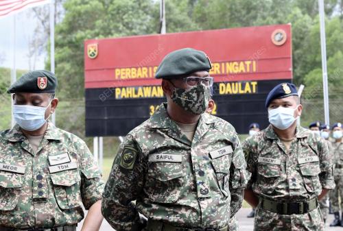 MEMPERINGATI OPS DAULAT