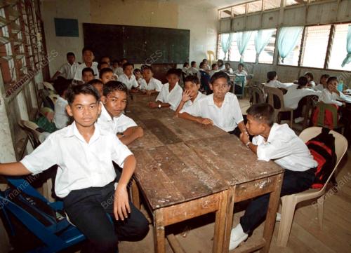 SB03-28_07_2001_PELAJAR_PULAU_28012016
