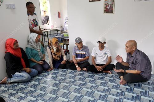 DATUK ARMIZAN ALI MELAWAT POJEK KERAJAAN DI PAPAR