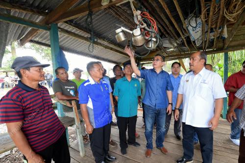 DATUK SERI SALAHUDDIN AYUB