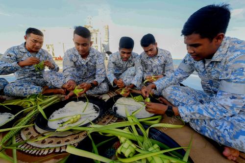 SB03_03062019_TLDM_RAYA