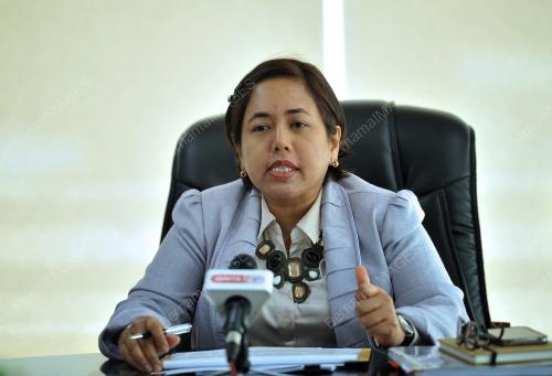 DR FARY AKMAL OSMAN