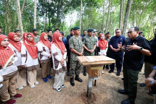 DATUK SERI MOHAMED KHALED NORDIN